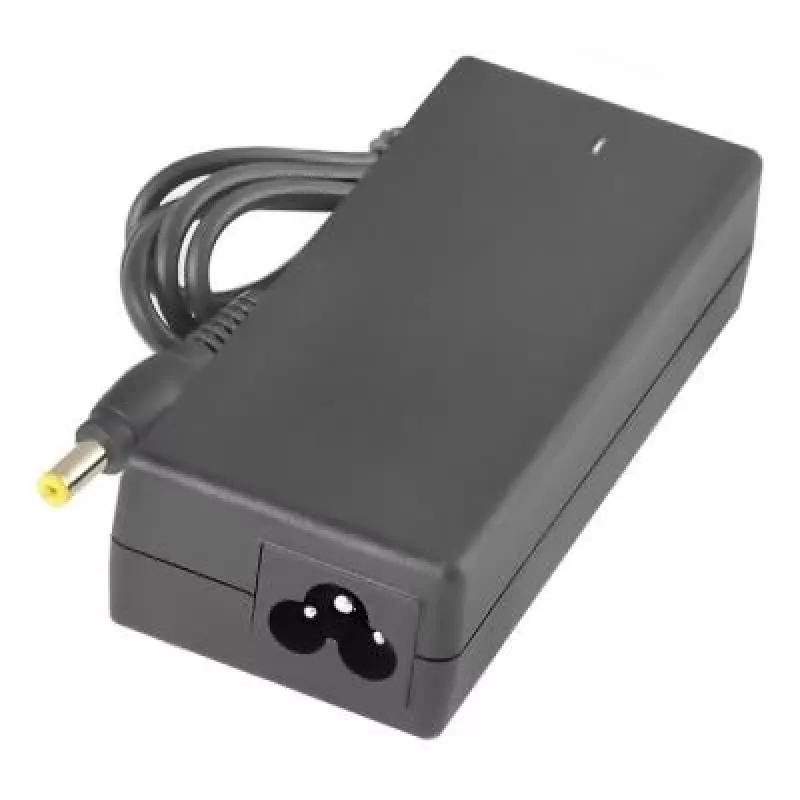 Qoltec 50071 90W virtalähde/adapteri sisäkäyttöön musta