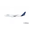 Muovimalli lentokone REVELL Airbus A330-300 Lufthansa mittakaava 1:144
