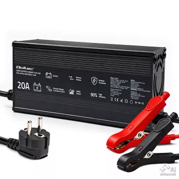 Qoltec 12V 20A älykäs LiFePO4-akkulaturi LED-näytöllä ja aktiivisella jäähdytyksellä