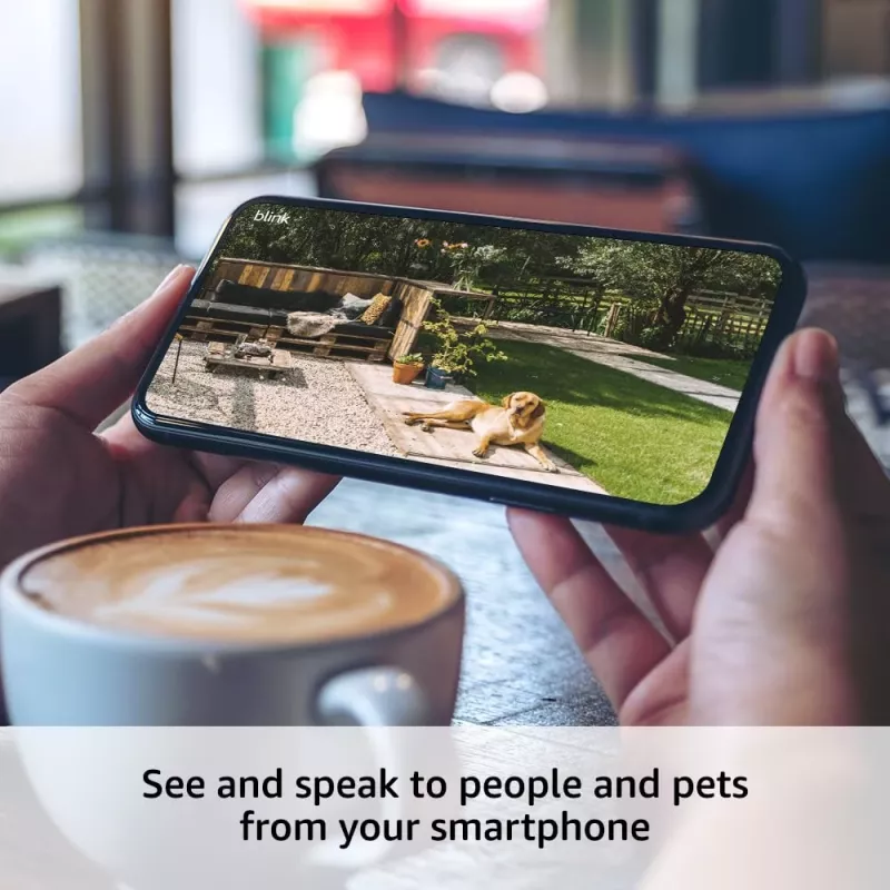 Amazon Blink Outdoor 4 langaton valvontakamera, 3 kameran paketti