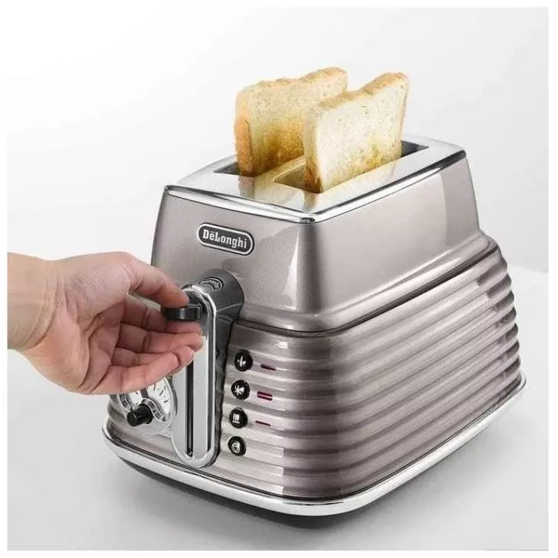 De'Longhi Scultura CTZ2103BG 2 viipaleen leivänpaahdin, 900 W, samppanjankulta