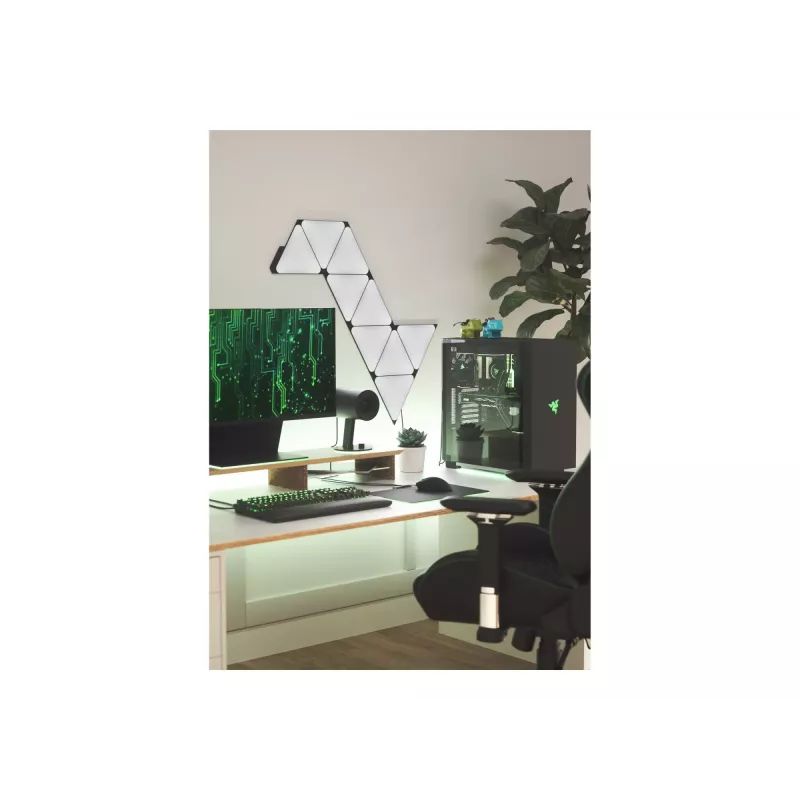 Nanoleaf Shapes musta Triangles -aloituspakkaus (9 paneelia) 42W WiFi
