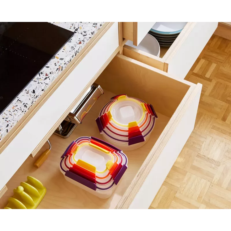 Joseph Joseph Nest Lock 8-osainen yhdistetty elintarvikeastiasarja