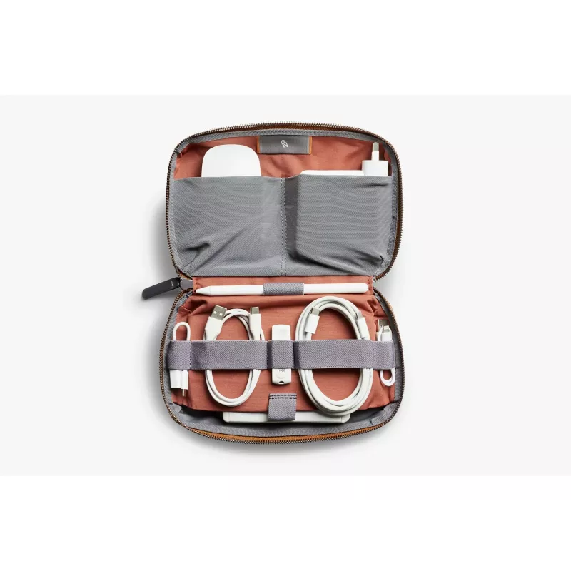 Bellroy Tech Kit - teknisten tarvikkeiden järjestäjä (pronssi)