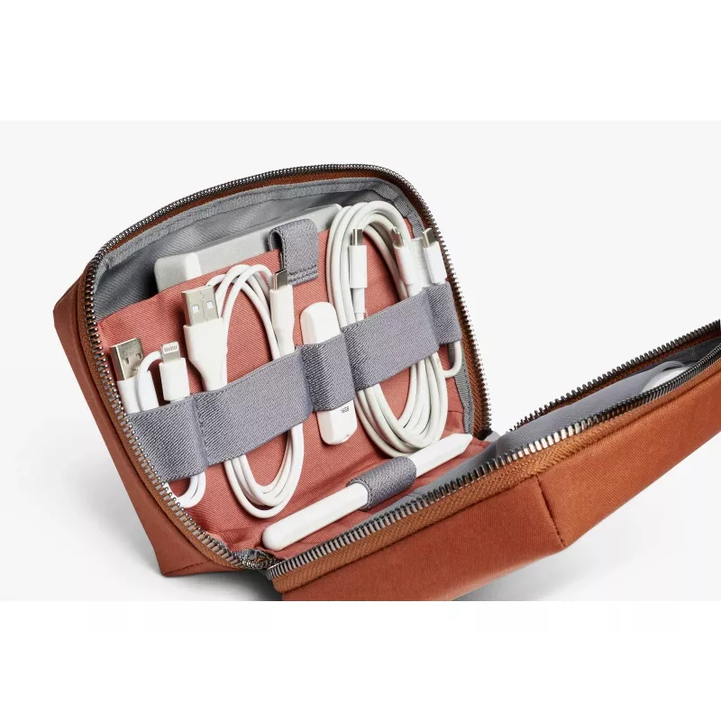 Bellroy Tech Kit - teknisten tarvikkeiden järjestäjä (pronssi)