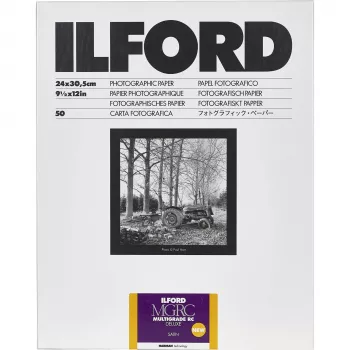 ILFORD Multigrade RC Deluxe kiiltävä 25M 24x30 cm 50 arkkia valokuvapaperi
