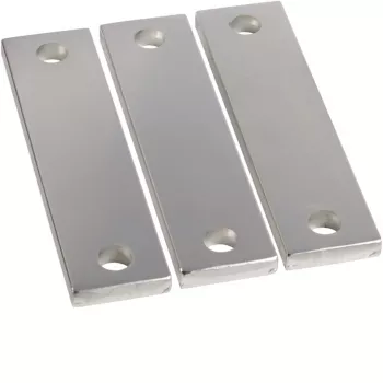 Hager UM40V2 tinattu kuparinen muuntajakorvake 40x10x160 mm