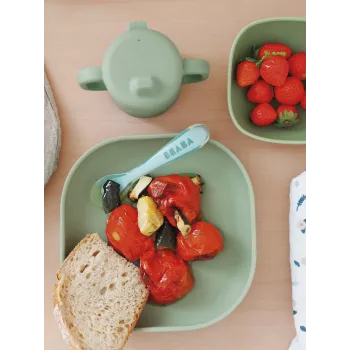Beaba silikoninen imukuppilautanen Sage Green