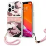 Guess Camo Strap Collection kova kotelo Apple iPhone 13 Pro / iPhone 13, pinkki