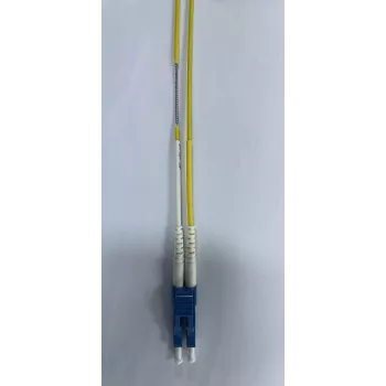 HELOS kuitu Duplex verkkokaapeli, LC/LC, 9/125 µm, teräspanssari, 18 m (51940.18A)