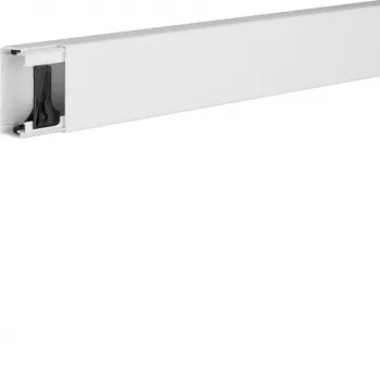 Hager LF3006009016 kaapelikanava 30x60mm liikenteenvalkoinen (RAL 9016) 2m