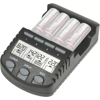 Technoline BC 700 laturi - akkulaturi NiCd/NiMH AA/AAA