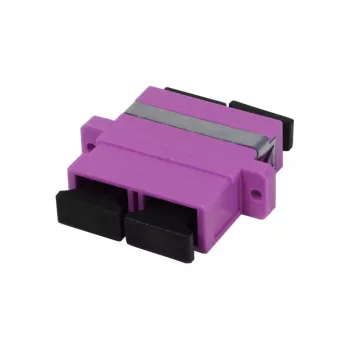 SYNERGY21 kuitukytkin SC/SC Multimode Duplex OM4 50/125µm PVC violetti keraaminen holkki