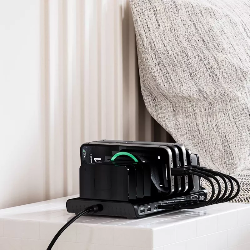 UNITEK 10-porttinen USB-C & USB-A 240W -latausasema
