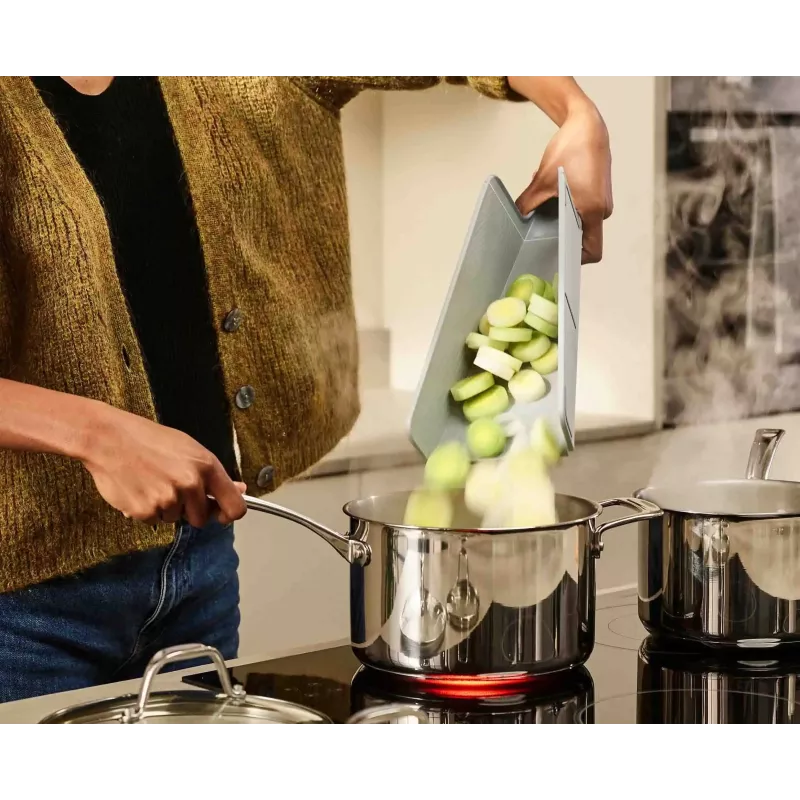 Joseph Joseph Chop2Pot Plus sininen taitettava leikkuulauta