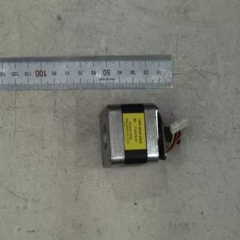 Samsung askelmoottori NEMA 17 1,2A 5,2W 2,2V 17PM-K049-P6WS JC31-00158A