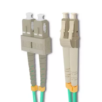 Qoltec kuitupatch-kaapeli LC/UPC - SC/UPC monimuoto OM4 duplex 5m