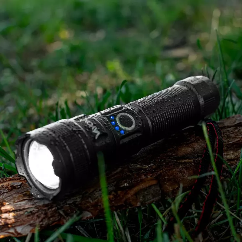 VAYOX VA0179 akkukäyttöinen taskulamppu, 600 lm, 10 W, zoom, varavirtalähdetoiminto, USB-C