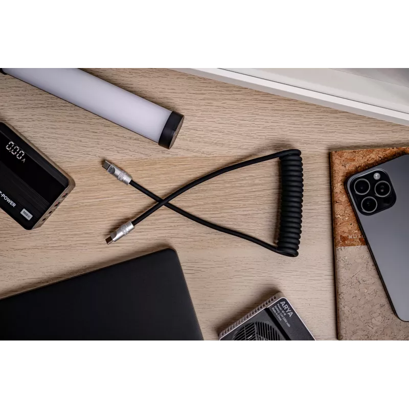 Newell USB-C - USB-C kaapeli 100W 1,5 m silikoni spiraalikaapeli musta