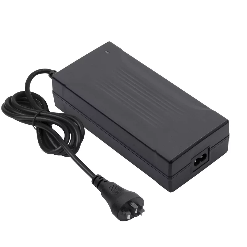 Akyga AK-EV-25 Laturi 42V/4A 168W Bosch 1,2m