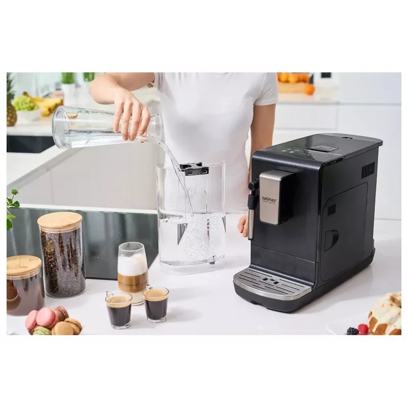 Zelmer Compact Maestro ZCM8110 espressokeitin, musta, 1050 W, 15 bar