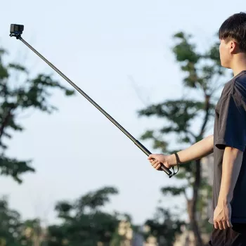 Ulanzi MT-57 selfie-tikku jalusta Bluetooth-kaukolaukaisimella, musta