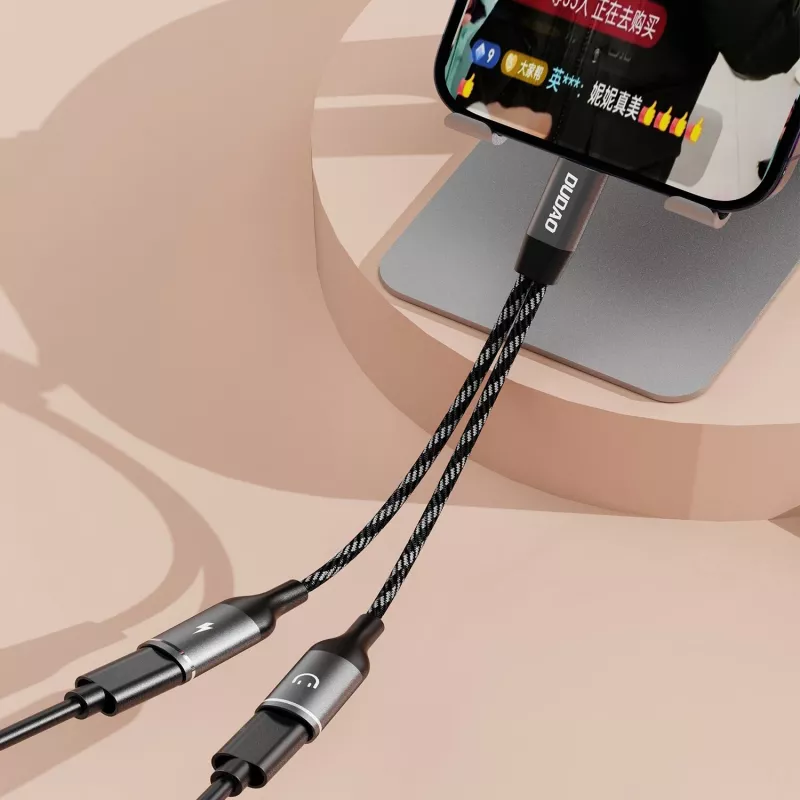 Dudao L13C+ 2-in-1 USB-C - USB-C -adapteri äänellä ja latauksella