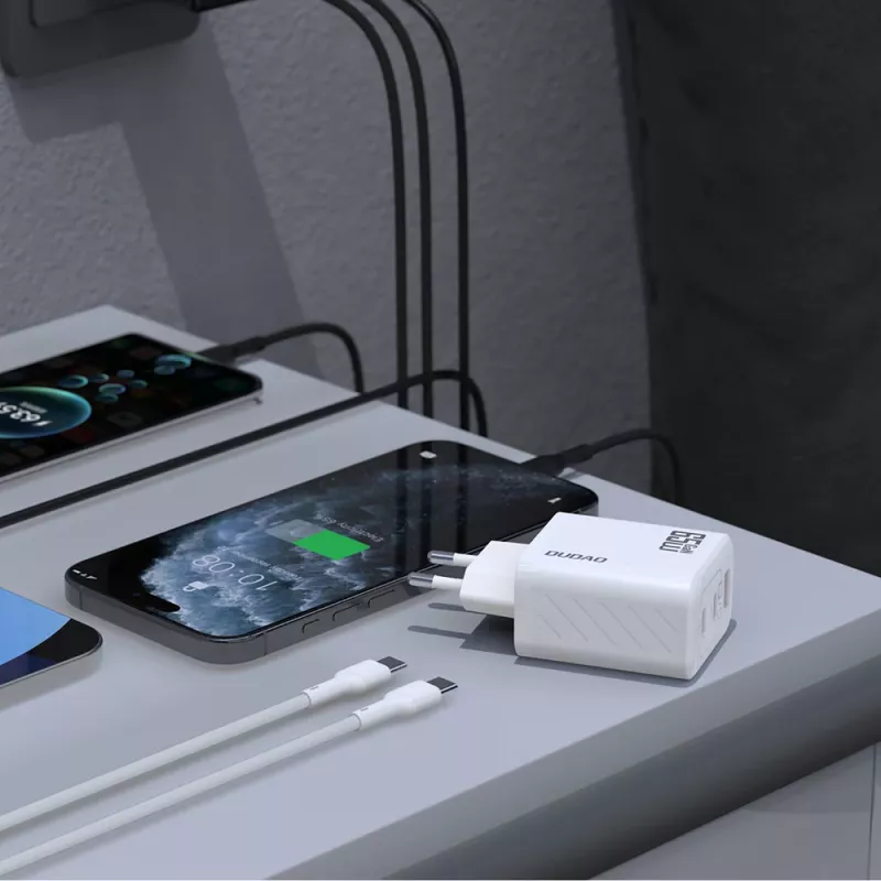 Dudao A29C 65W GaN USB-C -laturi kaapelilla - valkoinen
