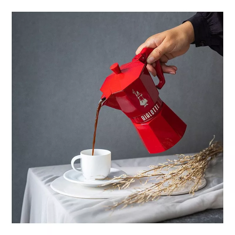 Bialetti Moka Exclusive 3 kupin punainen liesiespressokeitin (9055)