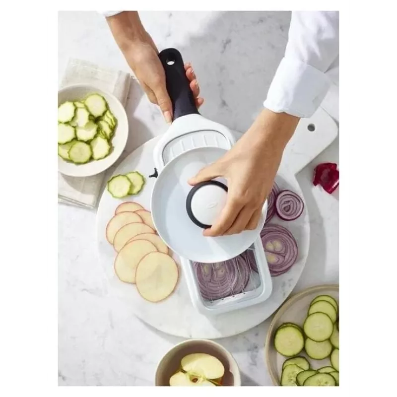 Oxo Good Grips 11391800 mandoliinileikkuri valkoinen