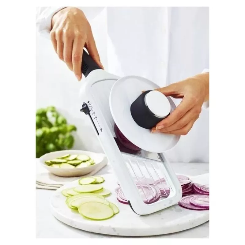 Oxo Good Grips 11391800 mandoliinileikkuri valkoinen