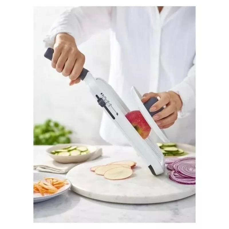 Oxo Good Grips 11391800 mandoliinileikkuri valkoinen