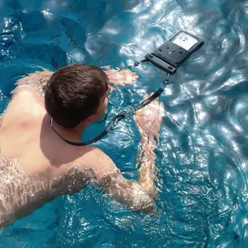 SPIGEN A611P yleinen vesitiivis kelluva kotelo 2 kpl:n pakkaus mattamusta