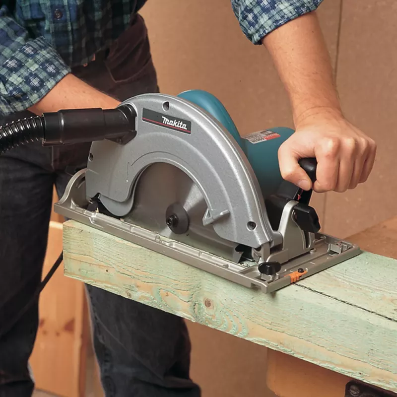 Makita 5903R käsipyörösaha 2000W 235mm