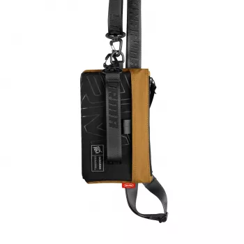 Skinarma Jager Crossbody-puhelinpussi ruskea