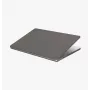 UNIQ Claro Hard Shell -kotelo MacBook Air 13 tuuman M2 2022 / M3 2024 / M4 2025 / M5 2026, Rauchgrau