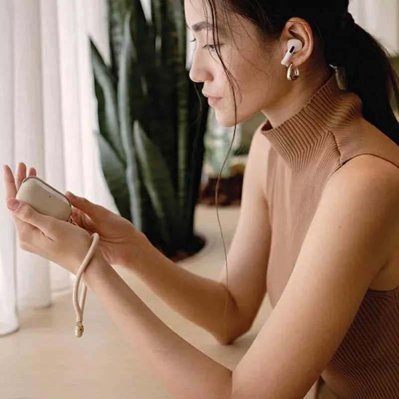 UNIQ Coehl Haven -kotelo AirPods Pro 2 (2022/2023) - Saphirblau