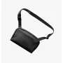 UNIQ Arden Sling 2L musta