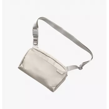 UNIQ Arden Sling 2L -olkalaukku beige
