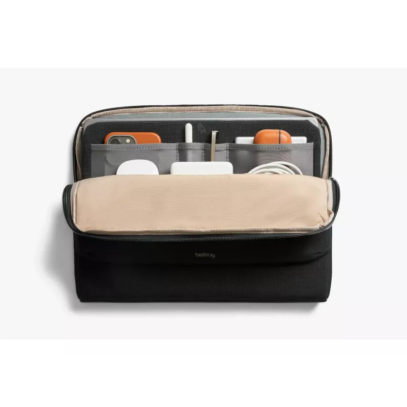 Bellroy Laptop Caddy 16 - musta
