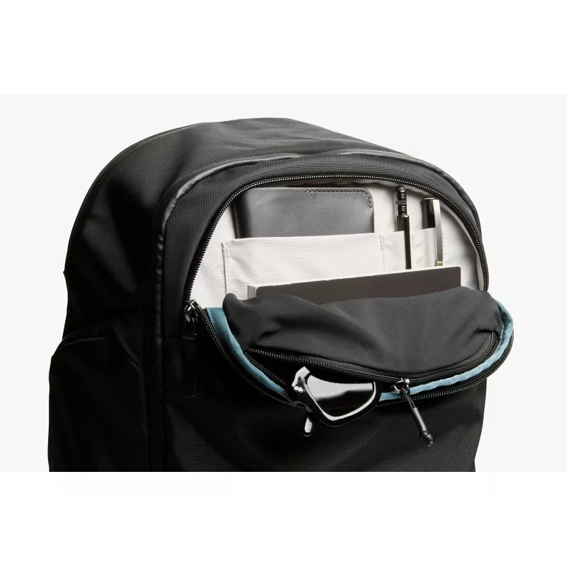Bellroy Transit Workpack Pro 22L reppu kannettavan tietokoneen lokerolla (musta)