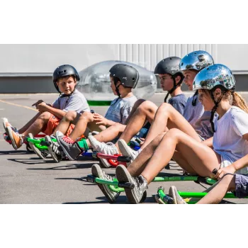 EzyRoller Classic jalkakäyttöinen go-kart lapsille 3-12 vuotta punainen