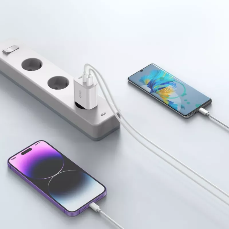 Tech-Protect NC30W 3-porttinen USB-C-laturi, musta, 30W