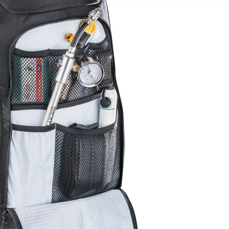 EVOC FR Enduro Blackline 16 reppu - musta, M/L