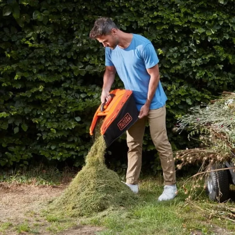 Black & Decker BCMW3318L2 18V akkuruohonleikkuri 2 akulla, 33 cm leikkuuleveys, musta/oranssi
