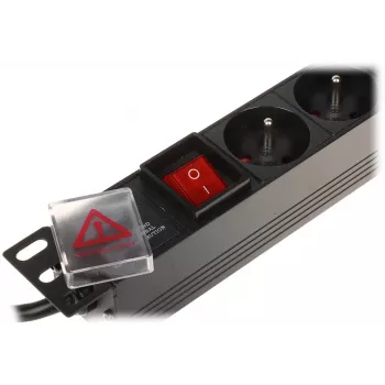 DELTA PD-8/R-IEC pistorasia 8 pistorasiaa ylijännitesuojaus 230V 10A musta