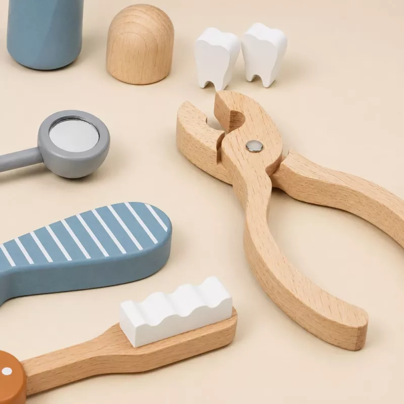 LEAN TOYS puinen hammaslääkärisetti pieni hammaslääkäri