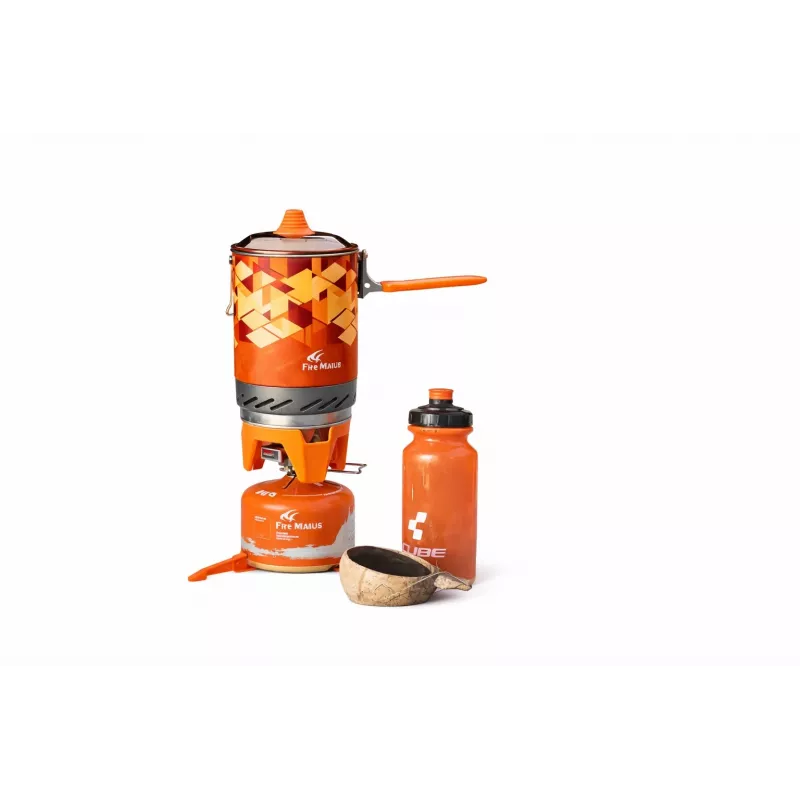 Fire-Maple FMS-X2 retkikeitin oranssilla kattilalla