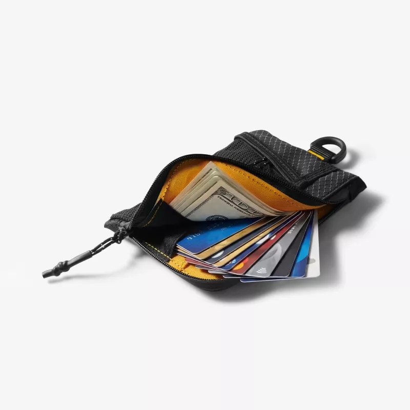 SPIGEN LF300 pehmeä RFID-korttikotelo musta