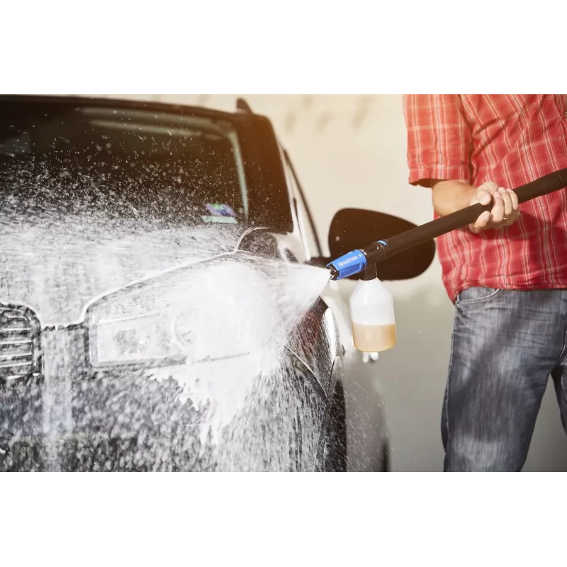 Nilfisk Car Combi Cleaner 2,5 L tiivistetty autoshampoo